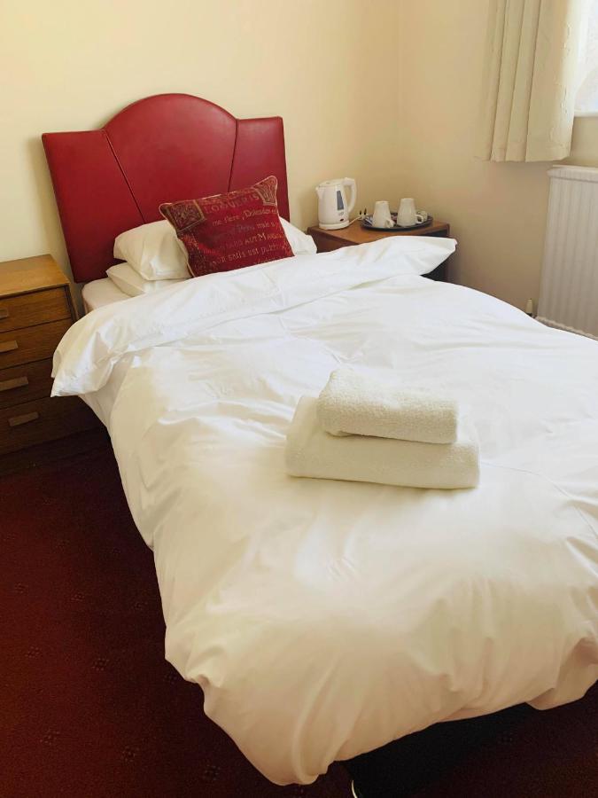 Ye Olde White Harte Hotel Burnham-on-Crouch ห้อง รูปภาพ